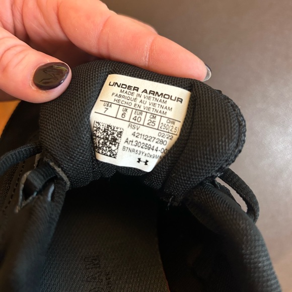 UA Charged Assert 9 Camo Running Sneaker (Women’s 9/ Men’s 7) Orig $75 - Picture 8 of 9